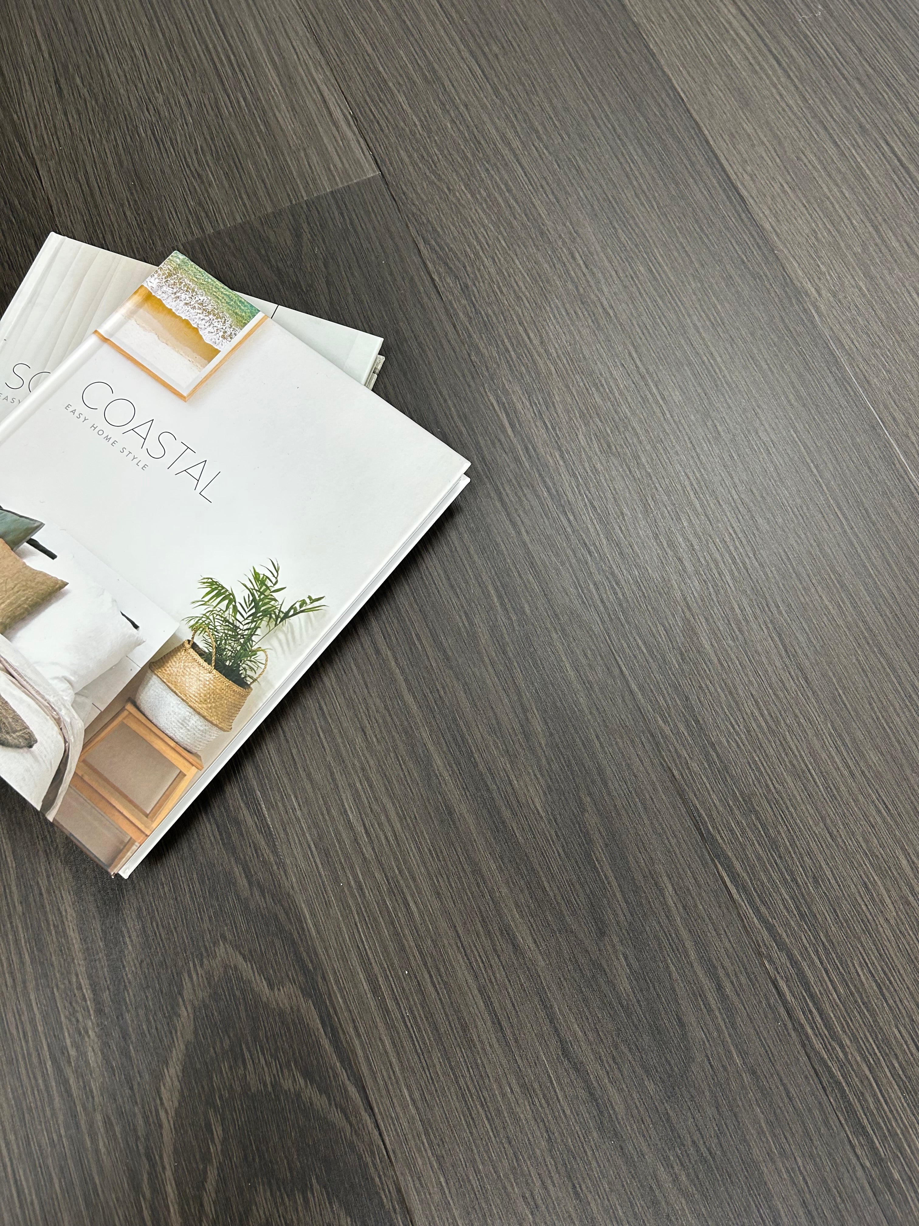 Chocolate Oak colourway